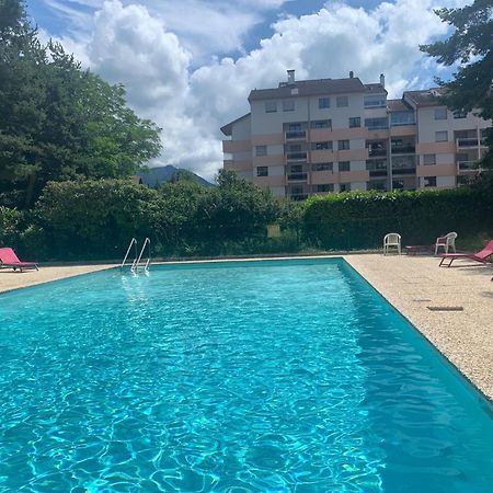 אנסי Kusmi Love Piscine Proche Du Lac מראה חיצוני תמונה
